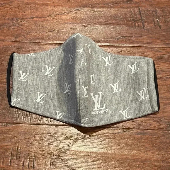 NWOT! Boutique Luxury Gray Fashion Mask - Picture 7 of 7